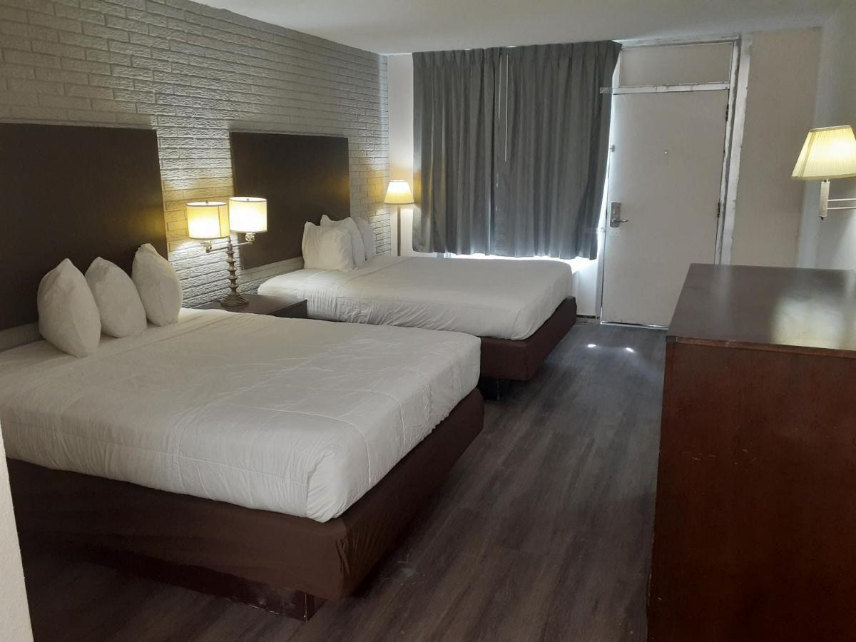Rodeway Inn & Suites Wilmington North Quarto foto